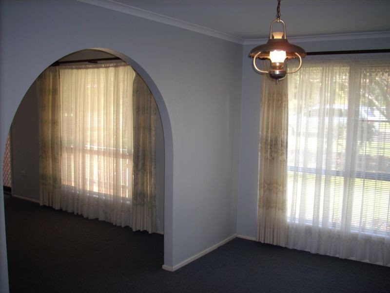 6 Magnolia Street, Centenary Heights QLD 4350