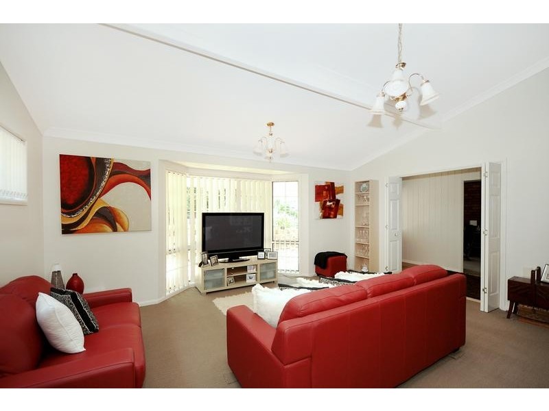 16 Skyline Drive, Blue Mountain Heights QLD 4350