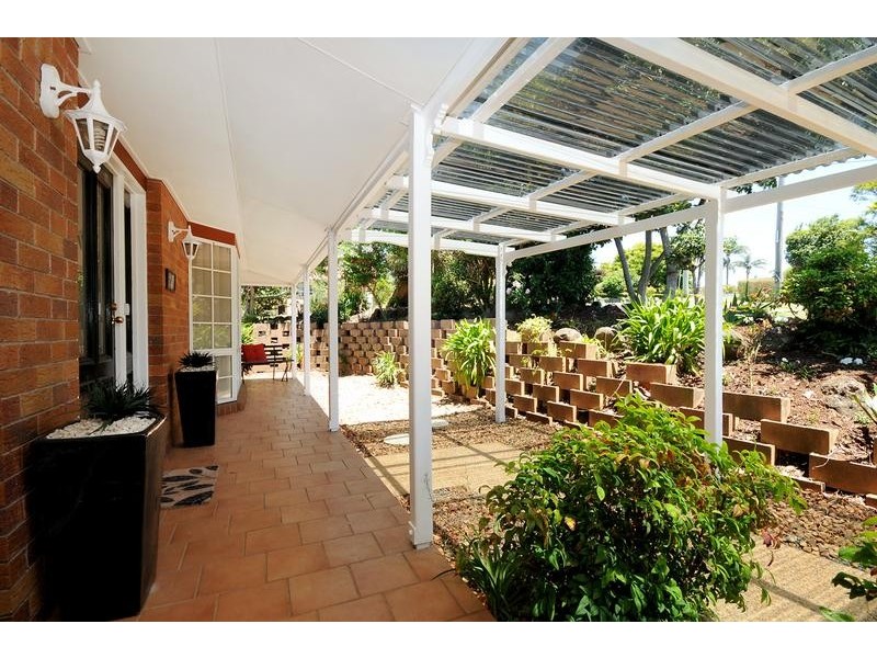 16 Skyline Drive, Blue Mountain Heights QLD 4350