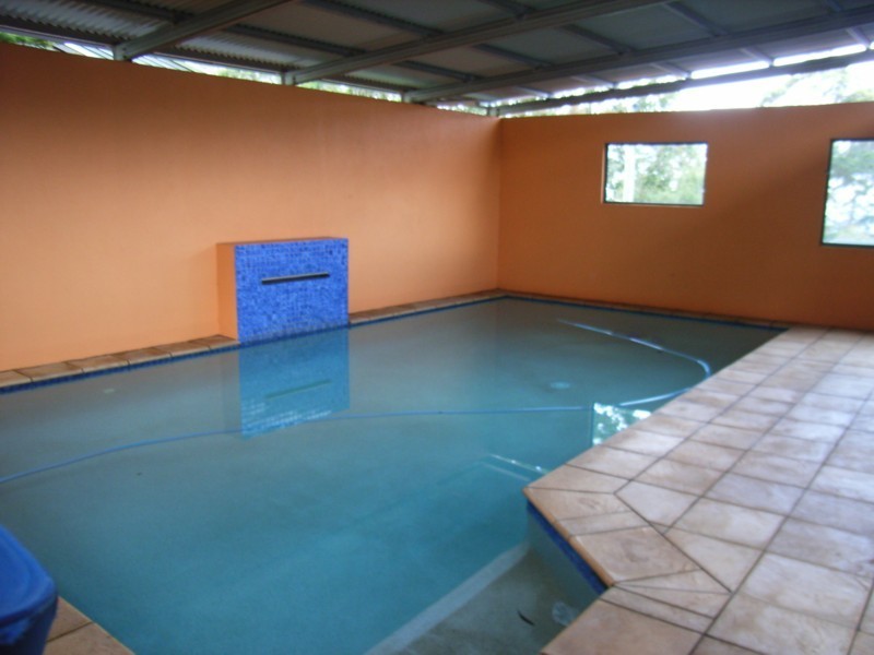 26 Hilltop Crescent, Blue Mountain Heights QLD 4350