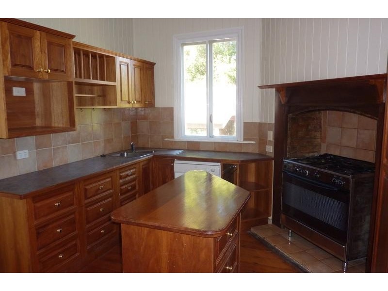 5 Aubigny Street, East Toowoomba QLD 4350