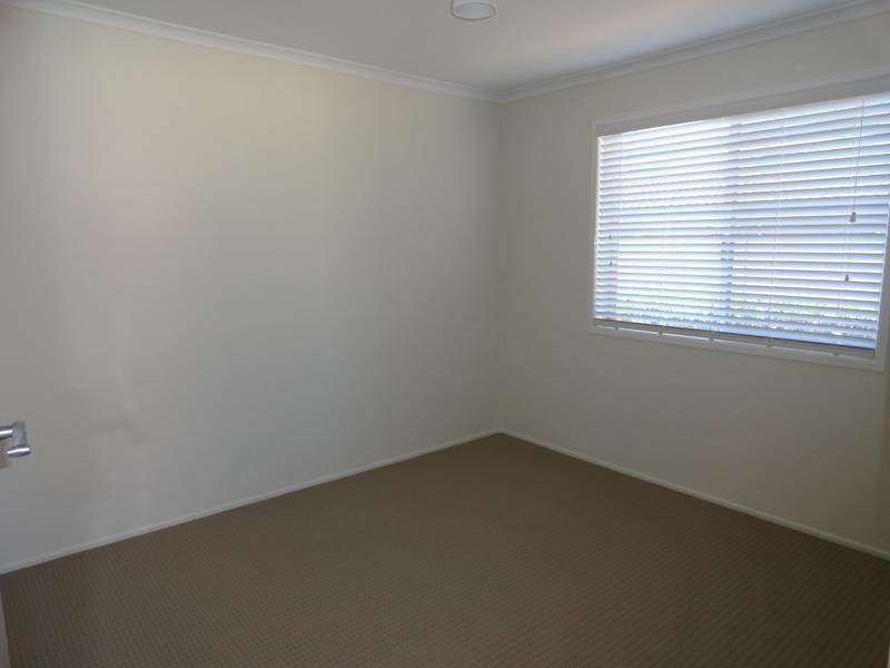 2/32 Matthews Street, Harristown QLD 4350
