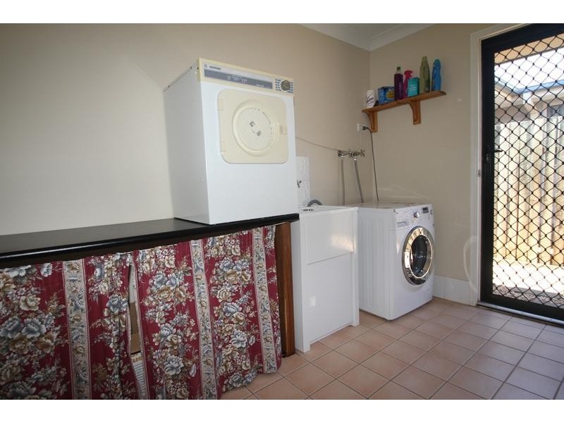 86B Hogg Street, Rockville QLD 4350