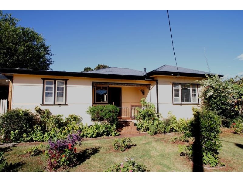 70 Drayton Road, Harristown QLD 4350