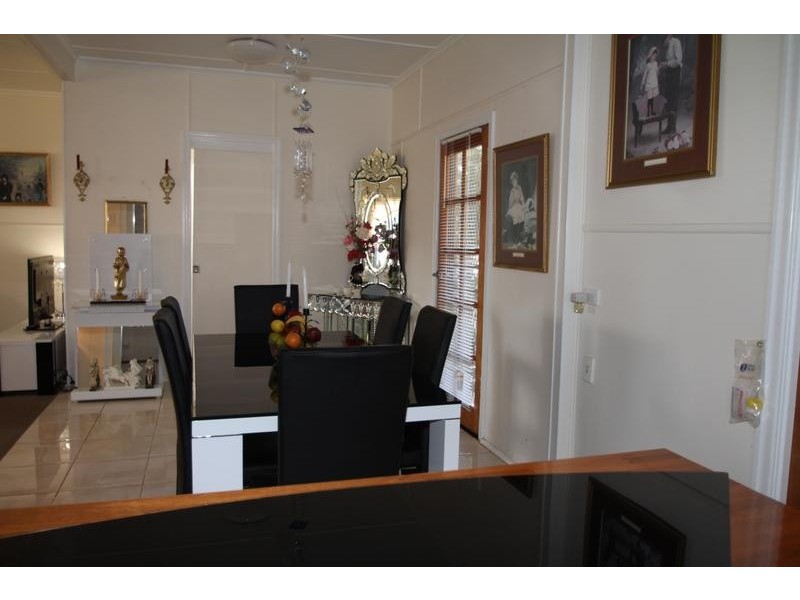 70 Drayton Road, Harristown QLD 4350