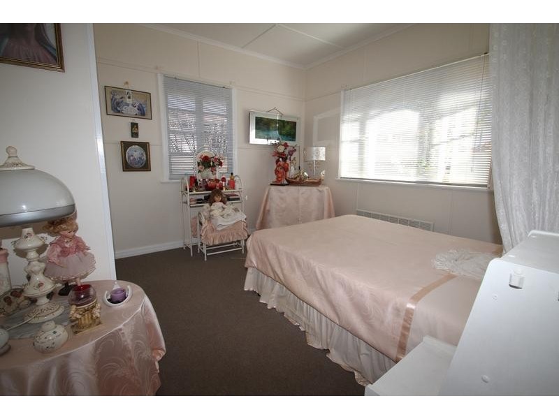 70 Drayton Road, Harristown QLD 4350