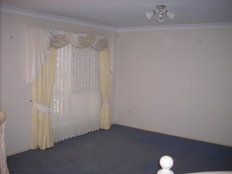 574 Hume Street, Middle Ridge QLD 4350