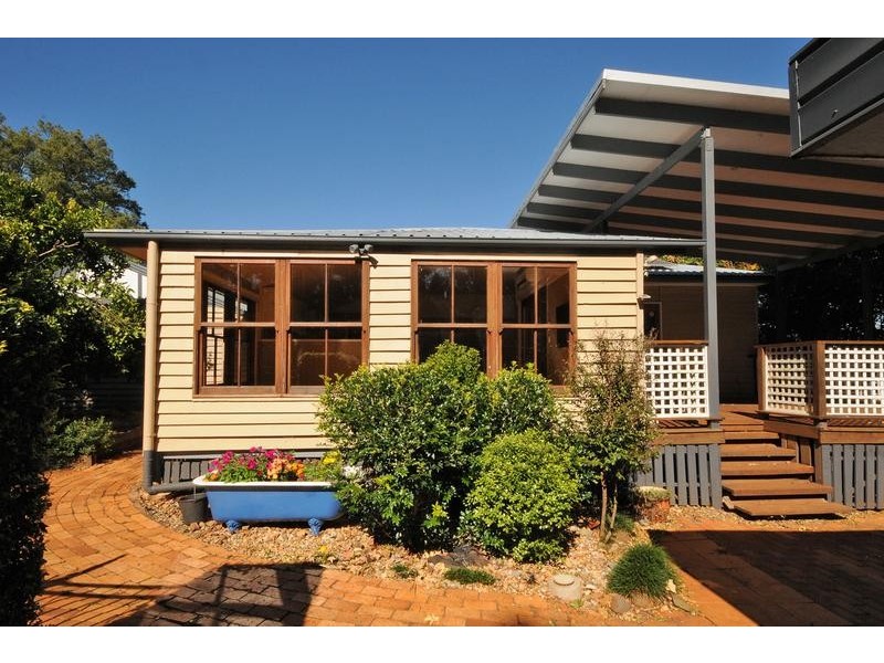 1 Alice Street, East Toowoomba QLD 4350