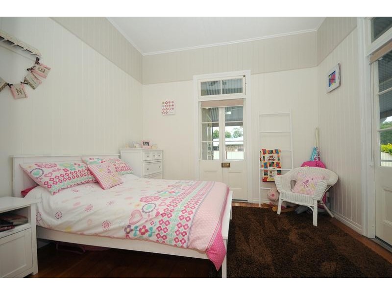3 Bradton Court, Withcott QLD 4352