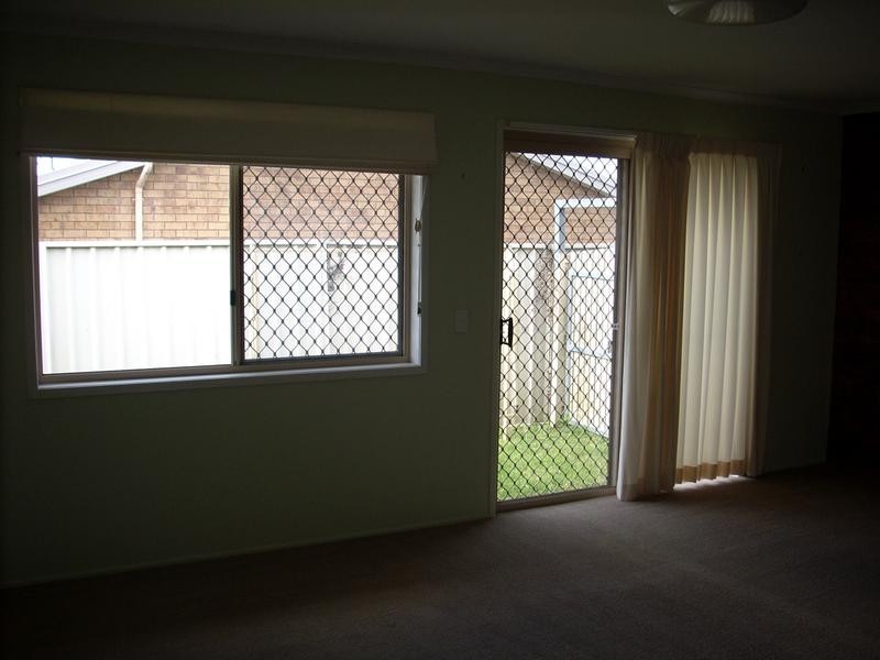 2/5 Horrocks Crescent, Kearneys Spring QLD 4350