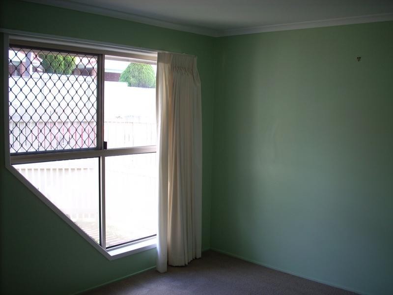 2/5 Horrocks Crescent, Kearneys Spring QLD 4350