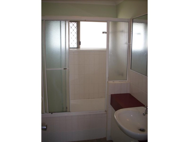 2/5 Horrocks Crescent, Kearneys Spring QLD 4350