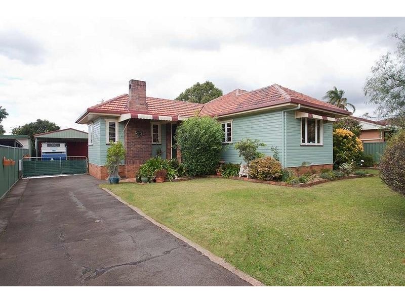 42 Cay Street, Newtown QLD 4350