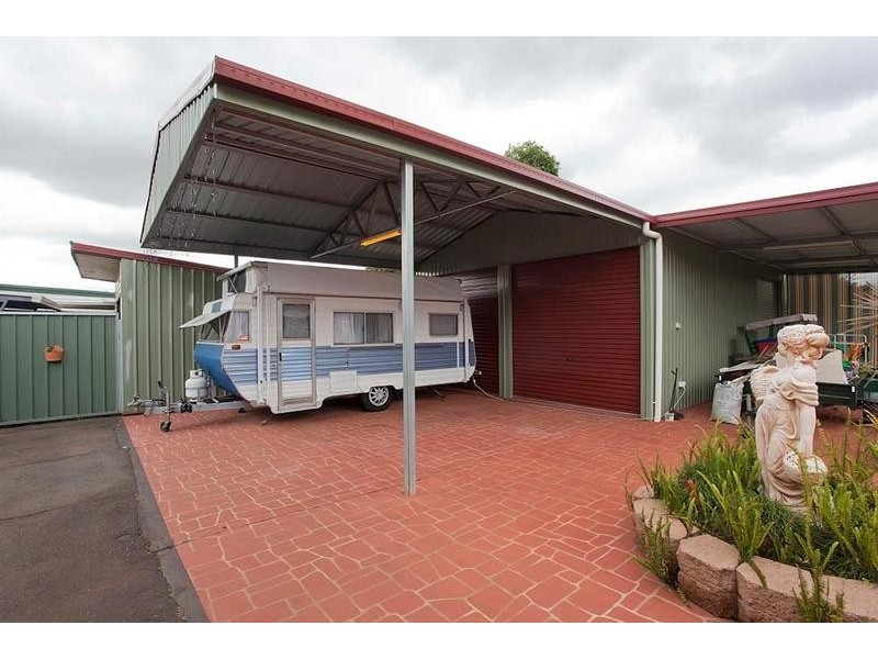 42 Cay Street, Newtown QLD 4350