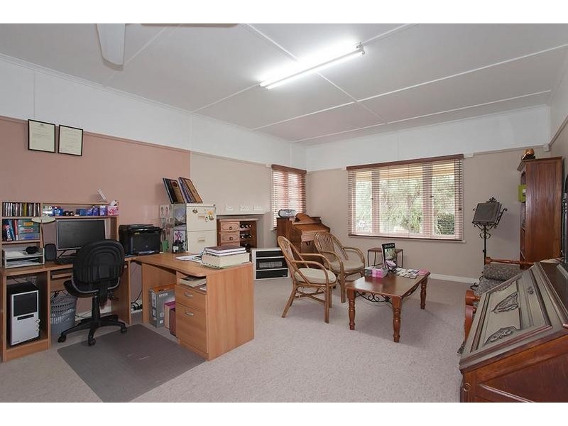 42 Cay Street, Newtown QLD 4350