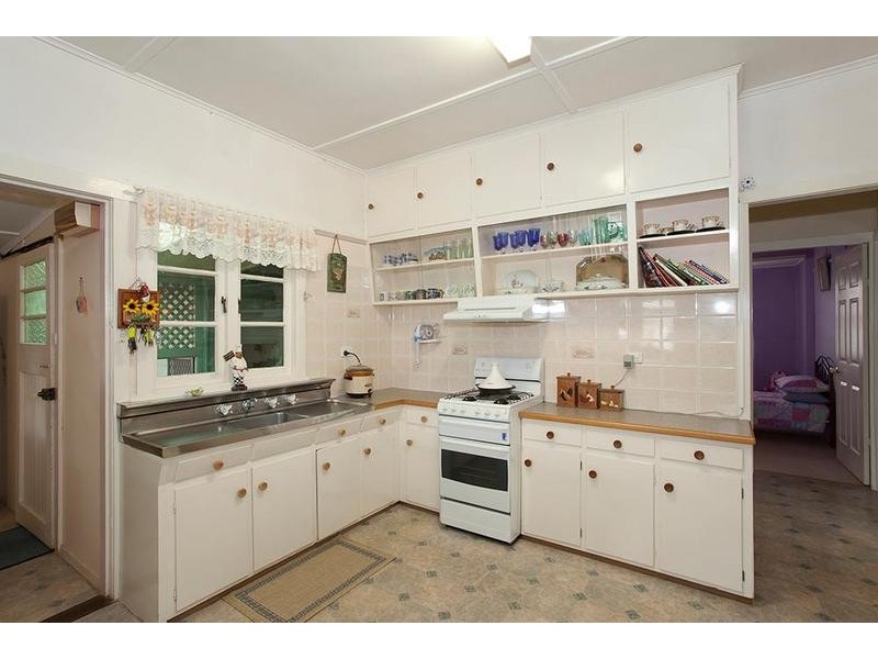 42 Cay Street, Newtown QLD 4350
