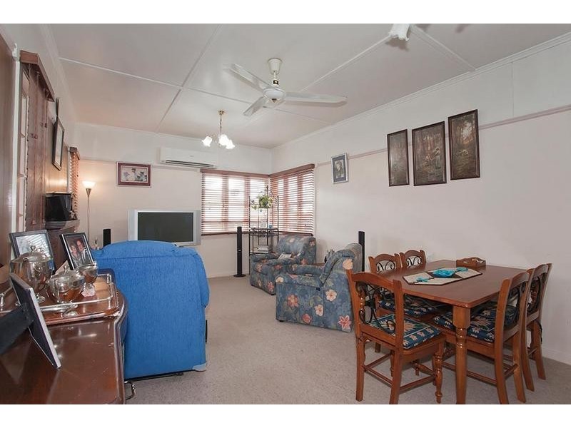 42 Cay Street, Newtown QLD 4350