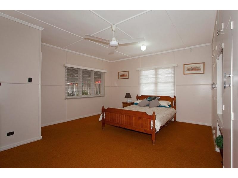 42 Cay Street, Newtown QLD 4350