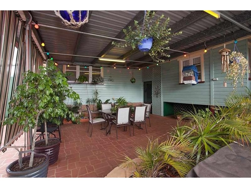 42 Cay Street, Newtown QLD 4350
