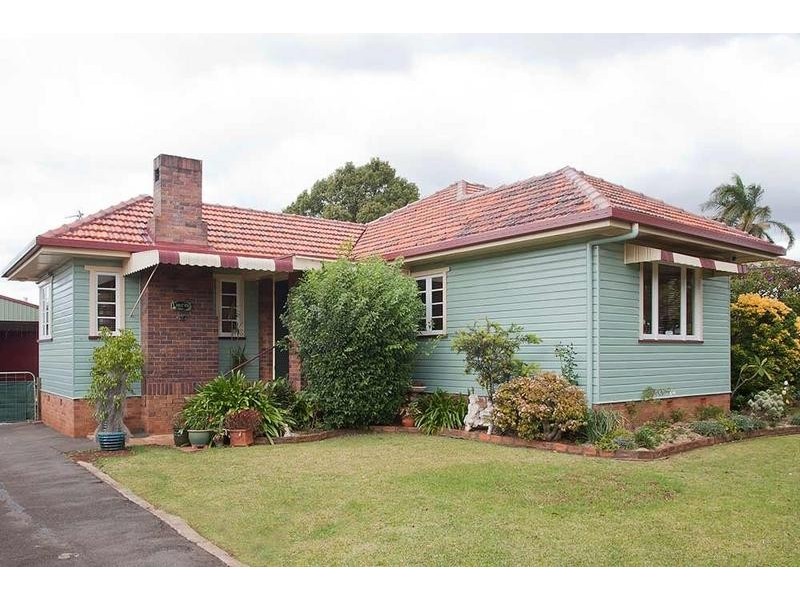 42 Cay Street, Newtown QLD 4350