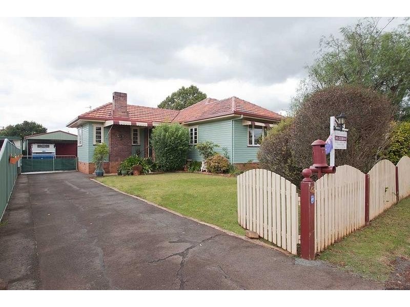 42 Cay Street, Newtown QLD 4350