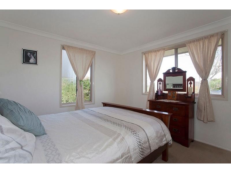 9 Bhutan Court, Newtown QLD 4350