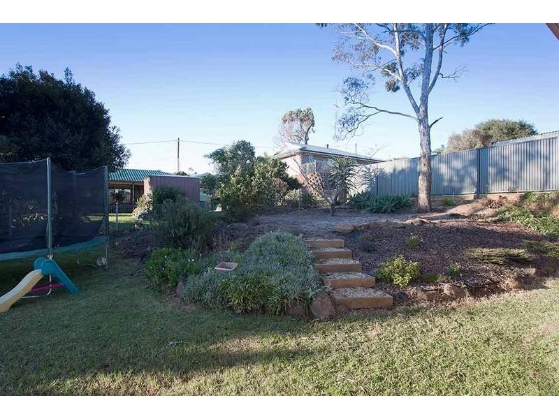 9 Bhutan Court, Newtown QLD 4350