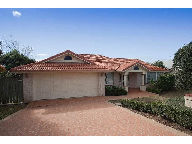 123 Spring Street, Middle Ridge QLD 4350