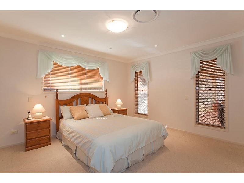 123 Spring Street, Middle Ridge QLD 4350