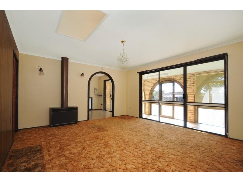 14 Glengowan Court, Newtown QLD 4350