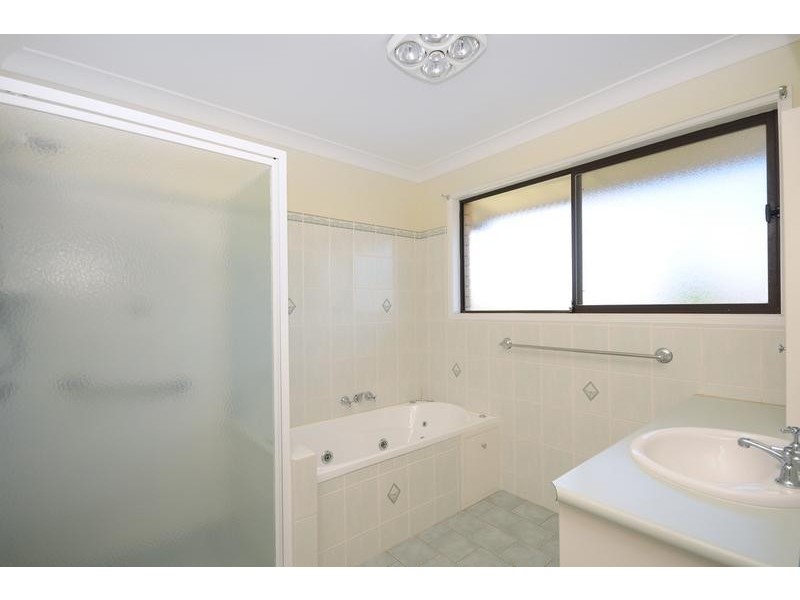 14 Glengowan Court, Newtown QLD 4350