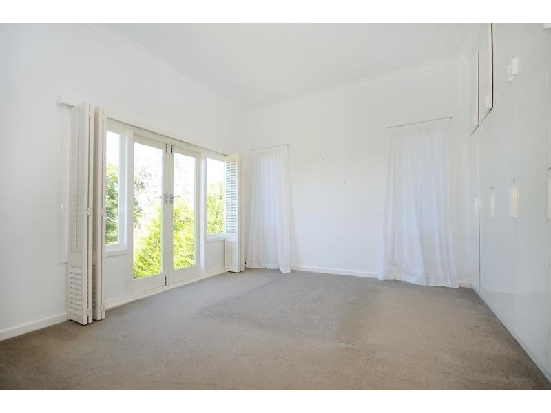 1 James Street, East Toowoomba QLD 4350