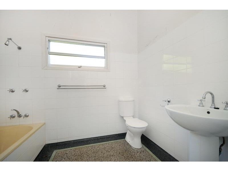 1 James Street, East Toowoomba QLD 4350