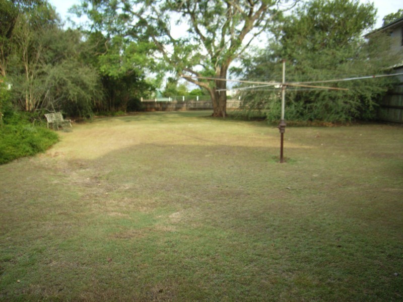 10 Burke Street, Rangeville QLD 4350