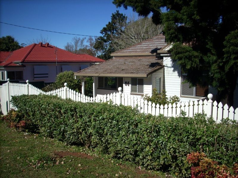 64 Jellicoe Street, Mount Lofty QLD 4350