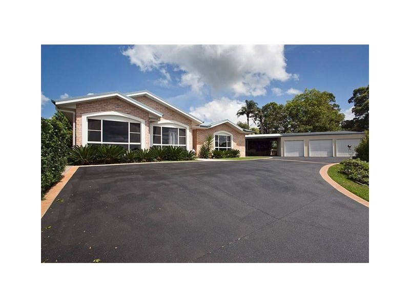 1 Keira Court, Blue Mountain Heights QLD 4350