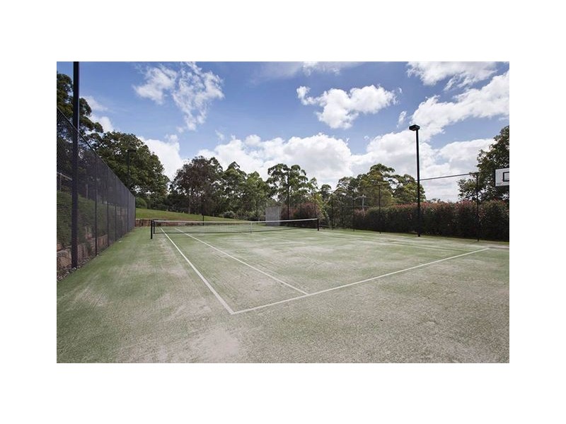 1 Keira Court, Blue Mountain Heights QLD 4350