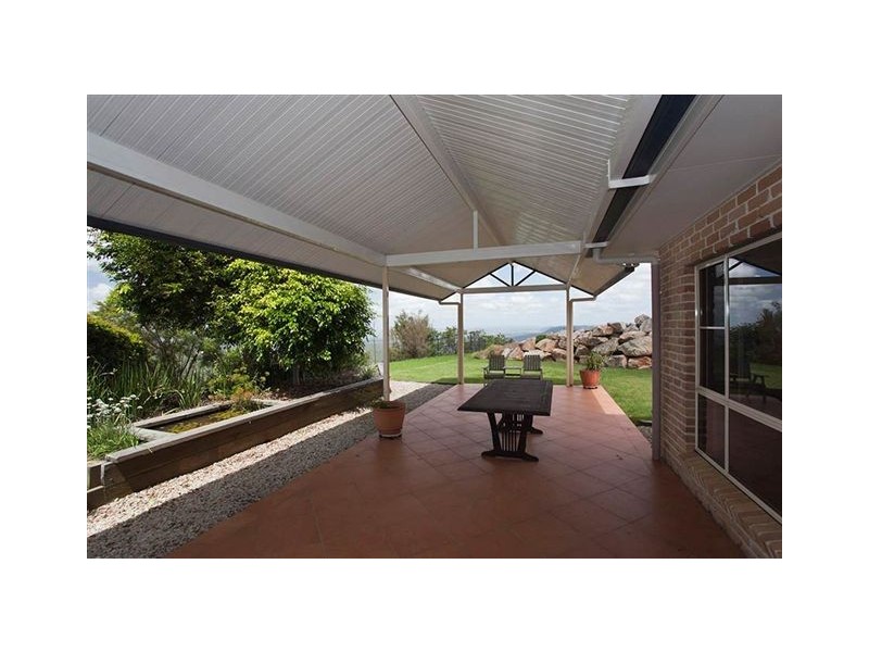 1 Keira Court, Blue Mountain Heights QLD 4350