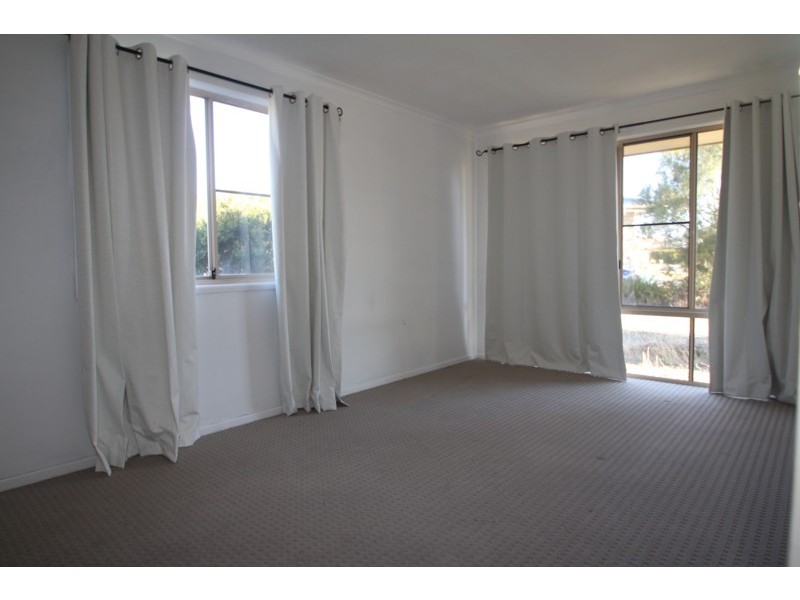 1 Eric Court, Cambooya QLD 4358