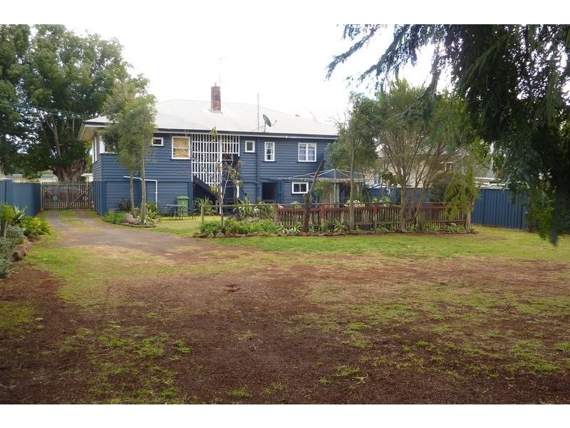 22 Clairmont Street, Newtown QLD 4350