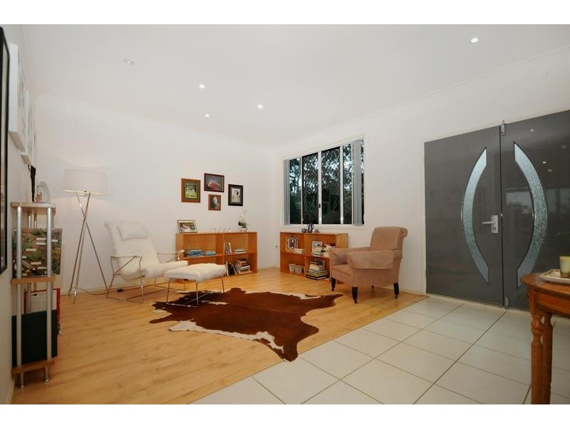 2b Burraway Court, Middle Ridge QLD 4350