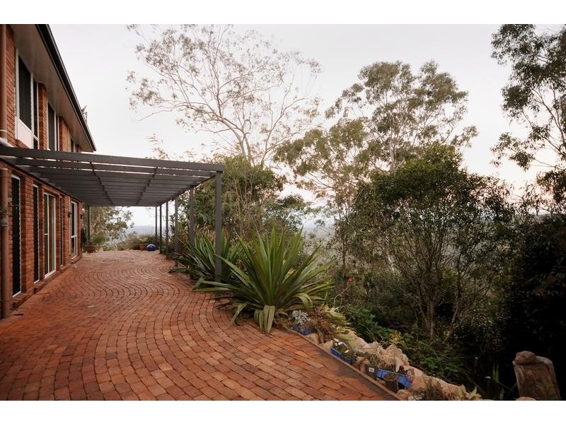 2b Burraway Court, Middle Ridge QLD 4350