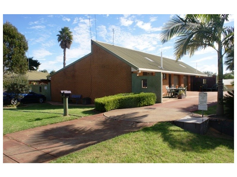 15 Truscott Street, Wilsonton QLD 4350