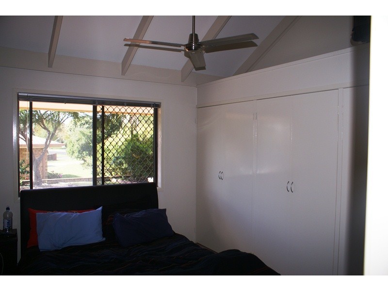 15 Truscott Street, Wilsonton QLD 4350