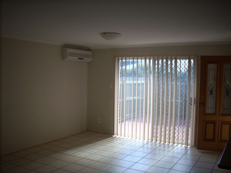 3/320 South Street, Harristown QLD 4350