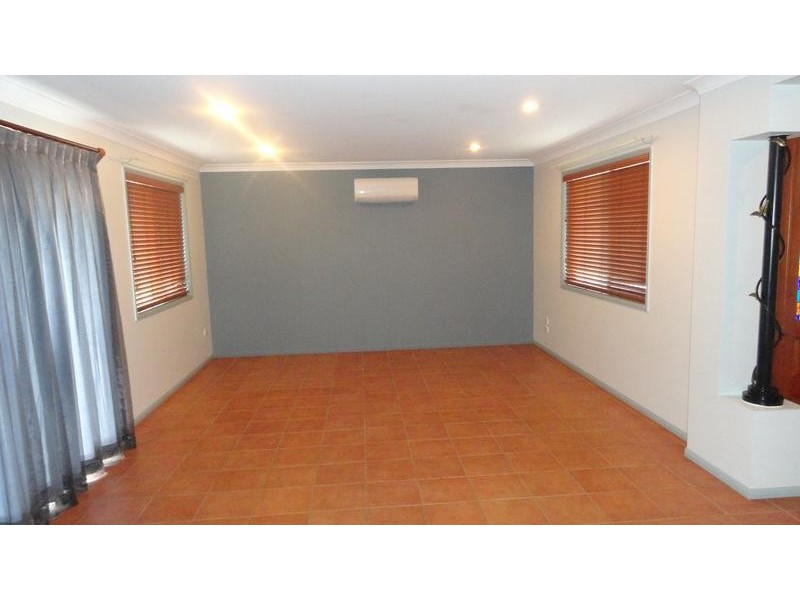 3/251 Nelson Street, Kearneys Spring QLD 4350