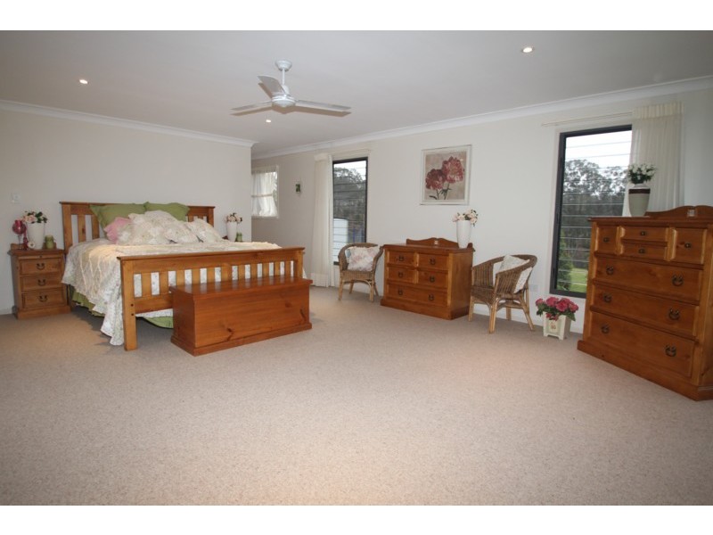 11 Carmelina Court, Hodgson Vale QLD 4352