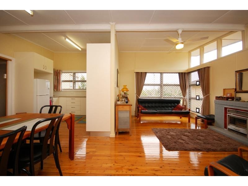 66 Underwood Crescent, Harristown QLD 4350