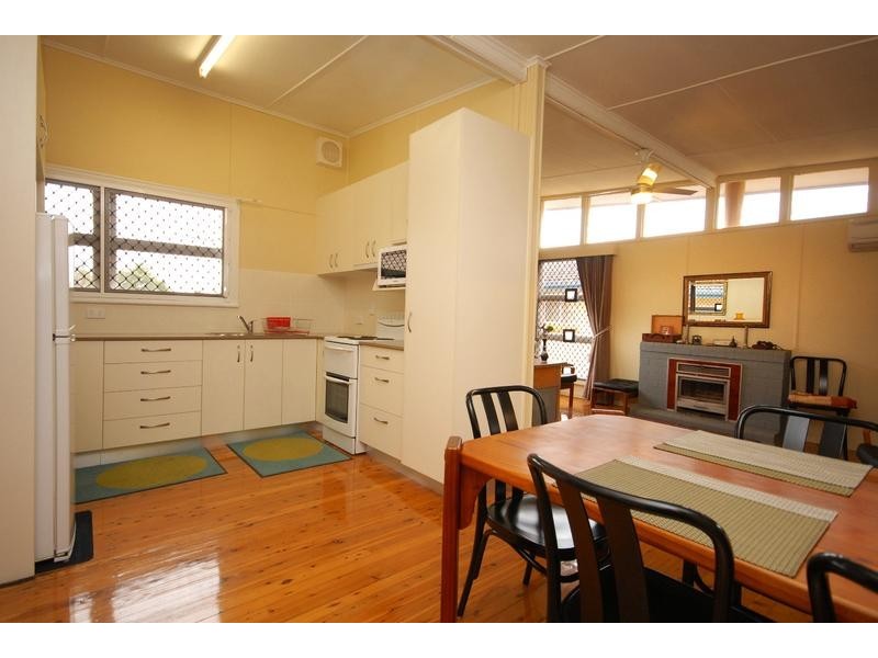 66 Underwood Crescent, Harristown QLD 4350