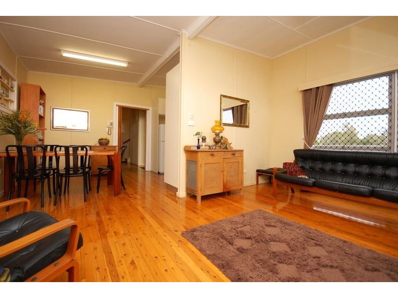 66 Underwood Crescent, Harristown QLD 4350